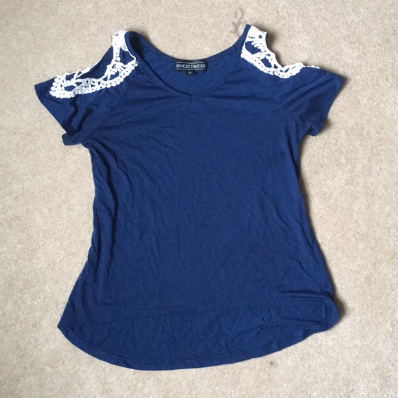 Navy blue Soft Cold-Shoulder t-shirt!!!!! - Picture 2 of 3